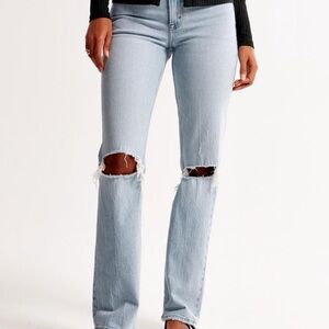 Abercrombie & Fitch Light Wash 90s Straight Leg Jeans